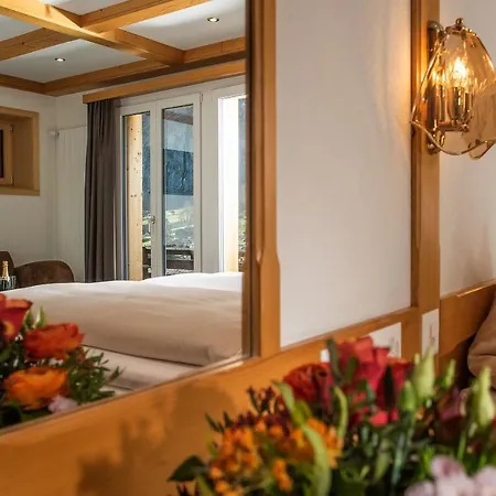 Silberhorn 3* לוטרברונן